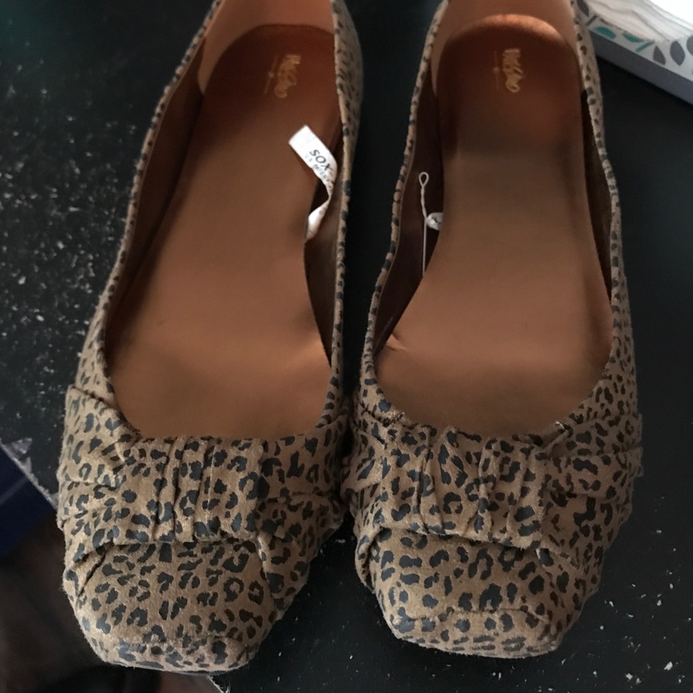 Size 11 - Leopard Print Flats